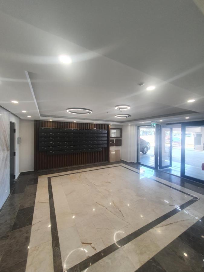 Deluxe Lake View Mamaia Extérieur photo